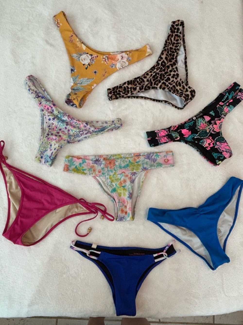 Mixed Lot of 8 Bikini Bottoms Floral, Leopard, Pink Blue Victorias Secret S XS